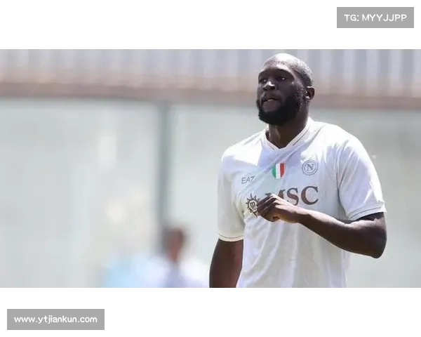 迪马济奥透露那不勒斯仍在考虑引进中场和边锋球员 迪马济奥透露那不勒斯仍在考虑引进中场和边锋球员